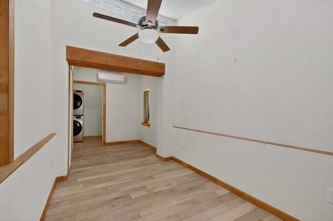 Building Photo - 515 Marble Ave