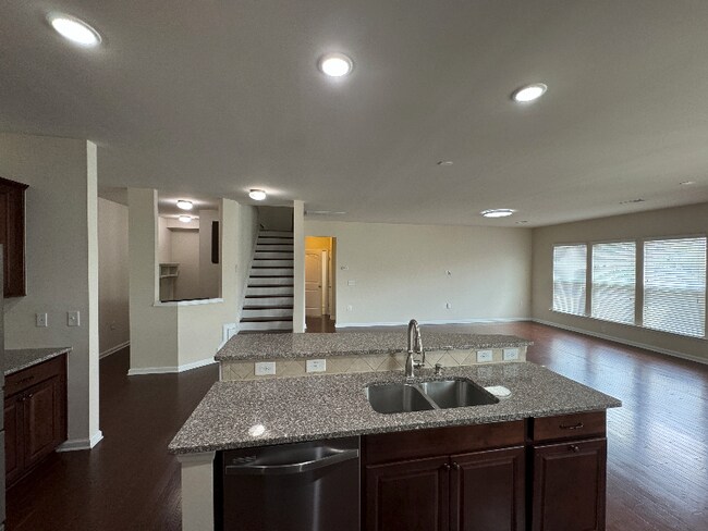 Building Photo - 925 Lemster Lane