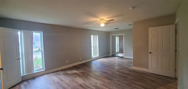 Building Photo - 15414 W Hampton Cir