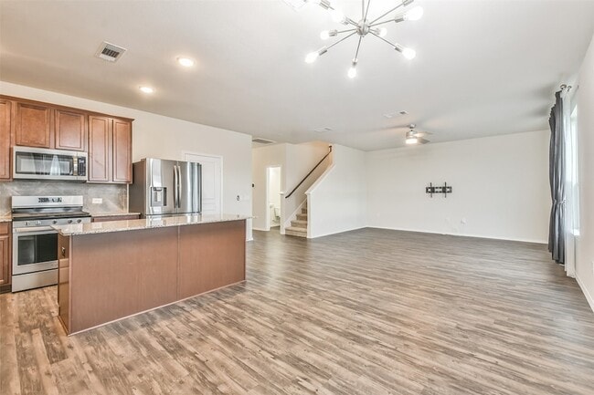 Building Photo - 5047 Royal Amber Ln