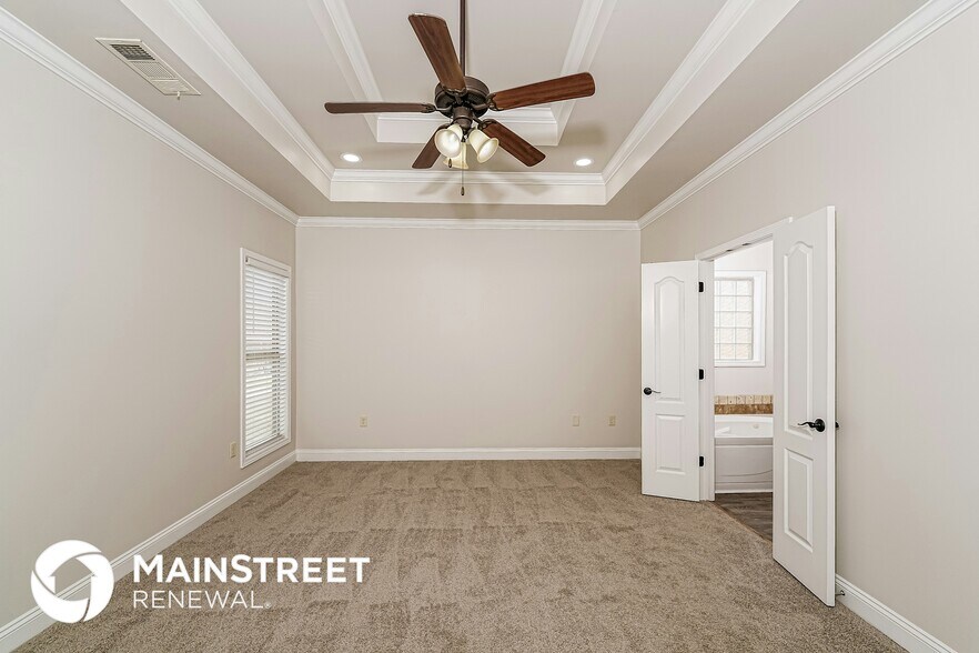 Building Photo - 244 Willow View Cir