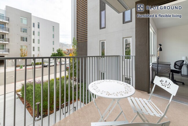 Building Photo - 3301 Innovation Wy