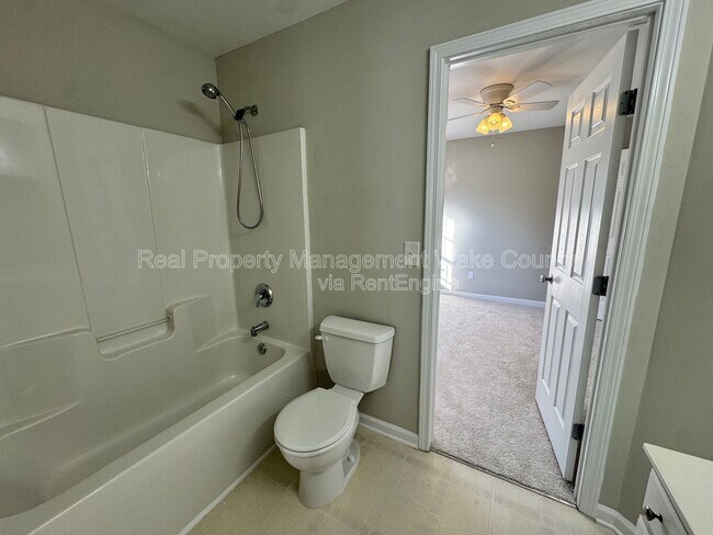 Building Photo - 1413 Crimson Creek Dr