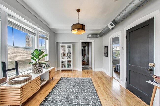 Building Photo - 2145 W Thomas St