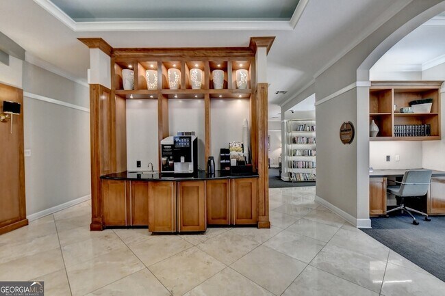 Building Photo - 3445 N Stratford Rd NE