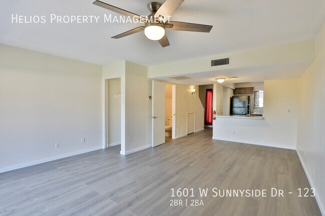 Building Photo - 1601 W Sunnyside Dr