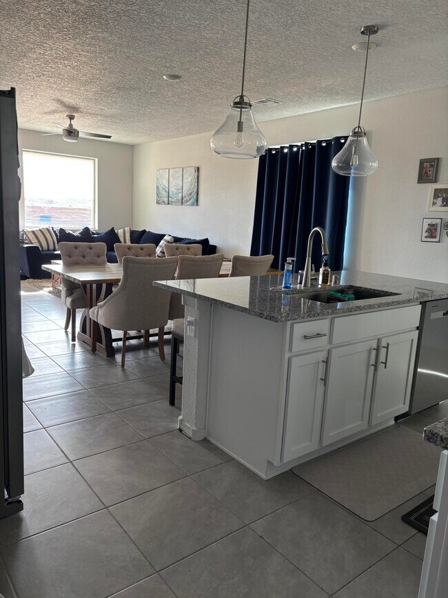 Building Photo - 2444 Talisker St NE