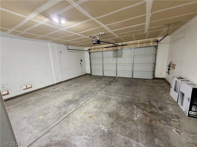 Building Photo - 3813 Sorrowing Sparrow Ct