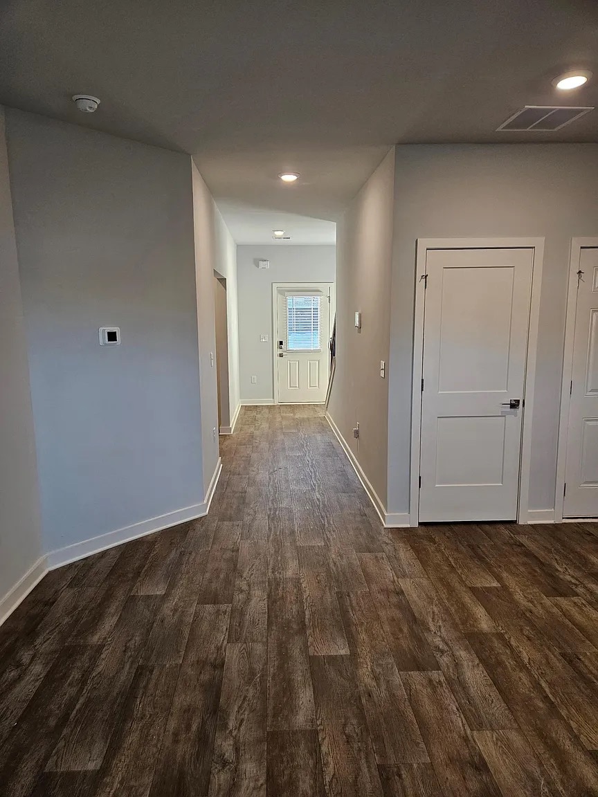 Building Photo - Room in House on Hibiscus Wy