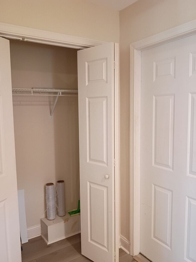 Building Photo - BRIDGEPORT