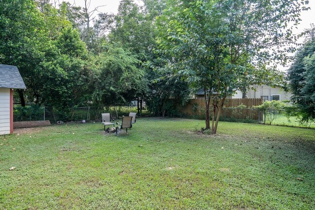 Building Photo - 9835 Willow Creek Commerce Dr