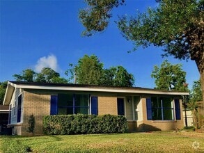 Building Photo - 212 Milwaukee St