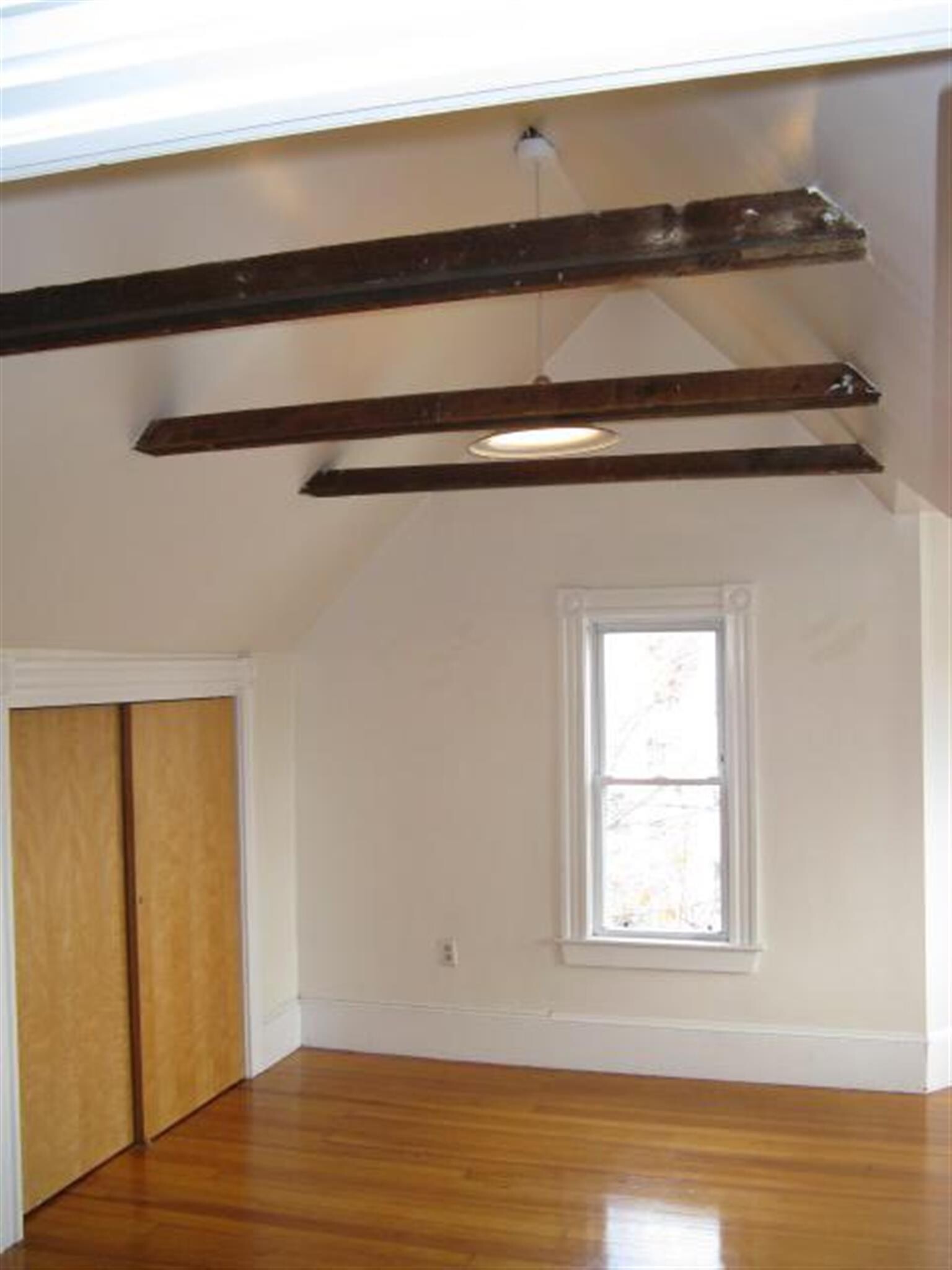 Building Photo - 30 Elm St