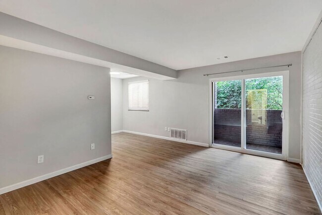 Interior Photo - 43Hundred at Batavia