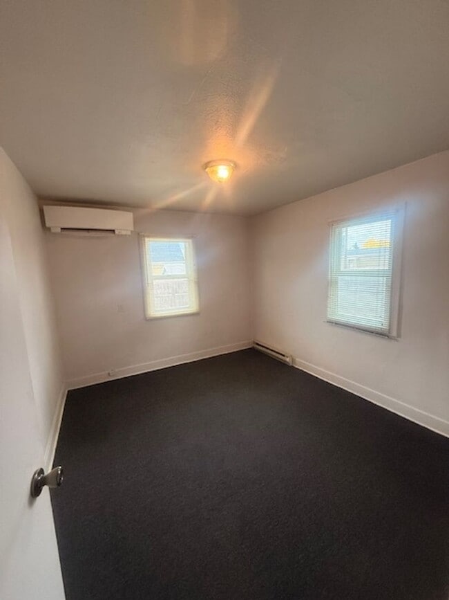 Building Photo - Great Home in Bethel-Danebo Neighborhood