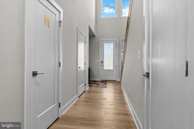 Building Photo - 15 Mill Creek Dr