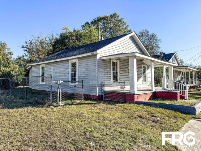 Building Photo - 914 Seaboard St