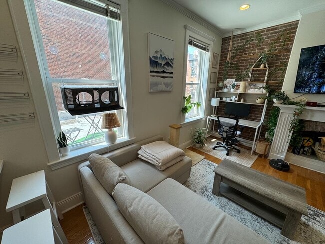 Building Photo - 473 Jersey Ave