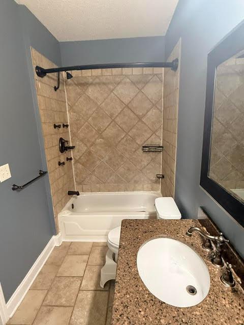 Building Photo - 1424 Rosewood Ln