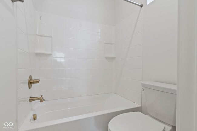 Building Photo - 549 Gilder Dr
