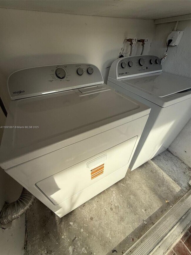 Building Photo - 13004 SW 88th Terrace S