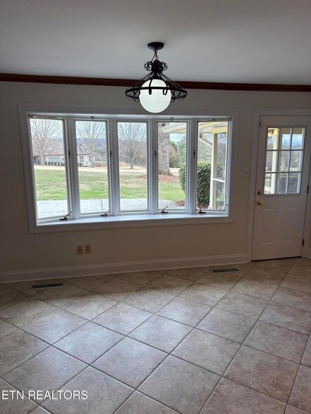 Building Photo - 218 Baltusrol Rd