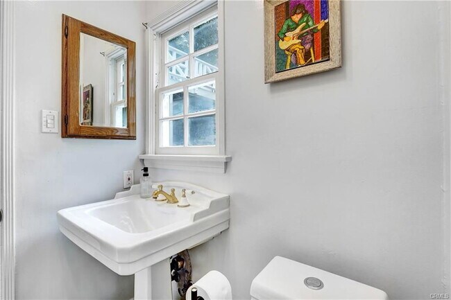 Building Photo - 12060 Laurel Terrace Dr