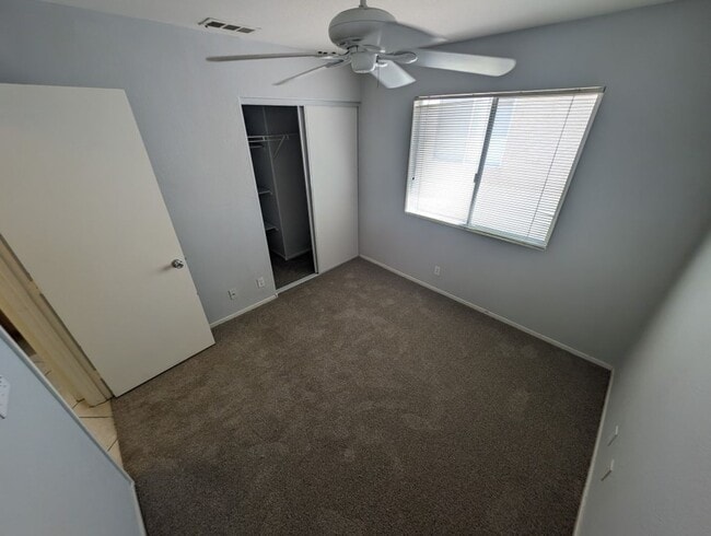 Building Photo - 1821 Running Fawn Ct