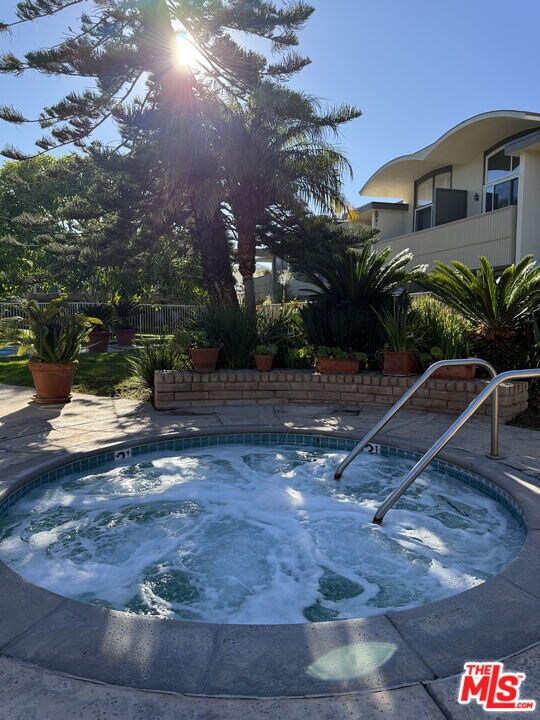 Building Photo - 13218 Fiji Way