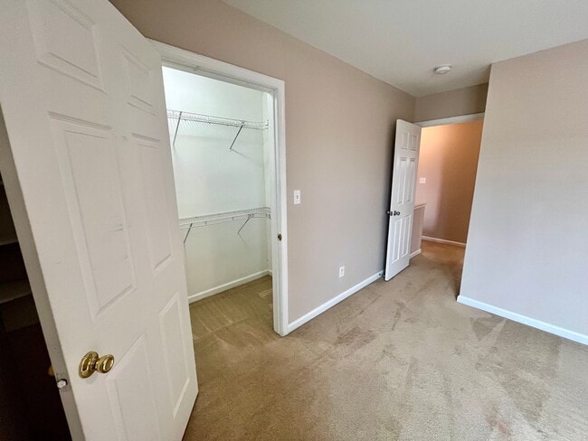 Building Photo - 408 Naughty Ln