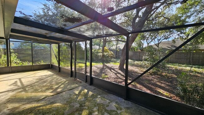 Building Photo - 406 Parkwood Pl