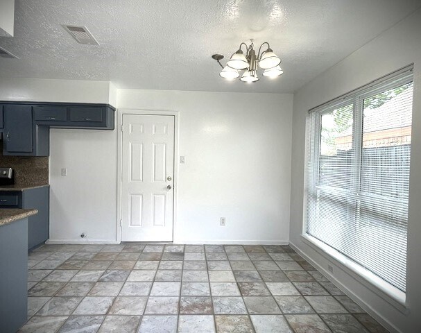 Building Photo - 15523 Pensgate St
