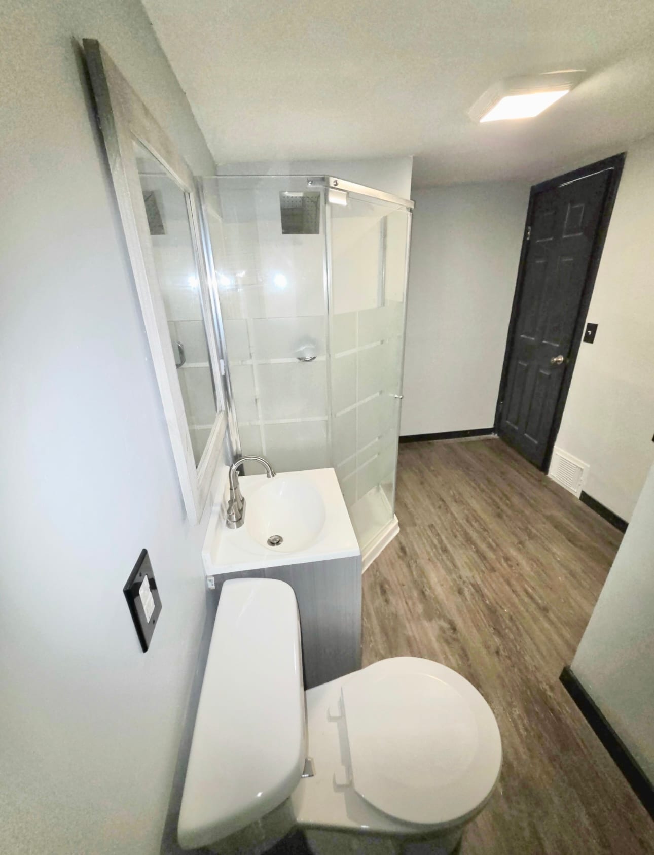 Back unit - 3620 E 63rd St