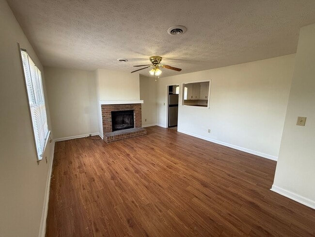 Building Photo - 1272 Aiken Rd