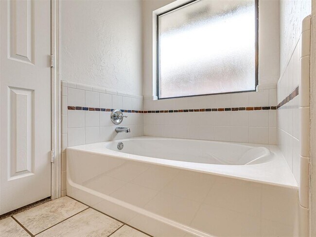 Building Photo - 4917 NW 164th Terrace
