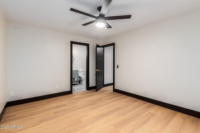 Building Photo - 3759 S Dew Drop Ln