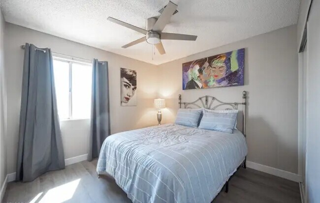 Building Photo - 3095 S Quantana Way