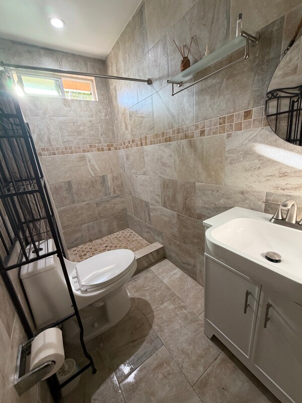 Building Photo - 22972 Crespi St