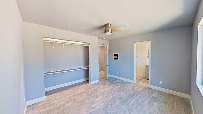 Building Photo - 13922 Heidi St