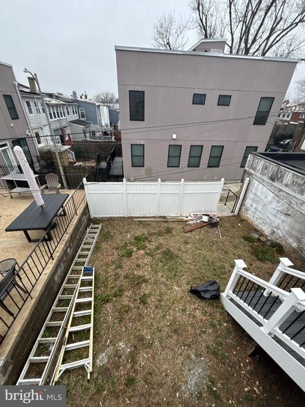 Building Photo - 4210 4th St NW