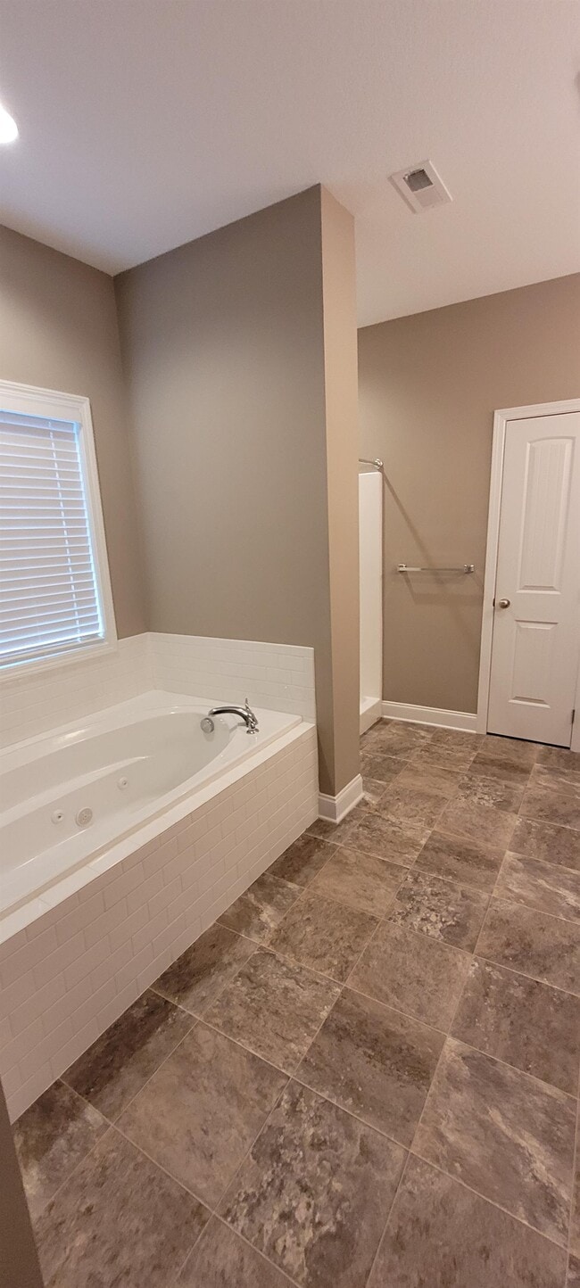 Building Photo - 103 W Rarity Ridge Pkwy