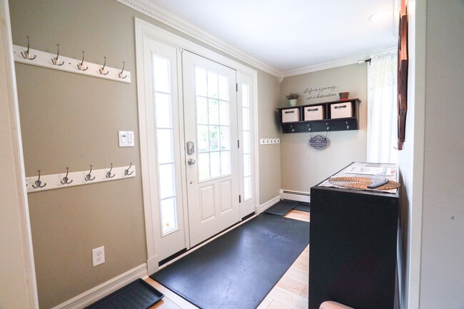 Building Photo - 48 Fales Ave