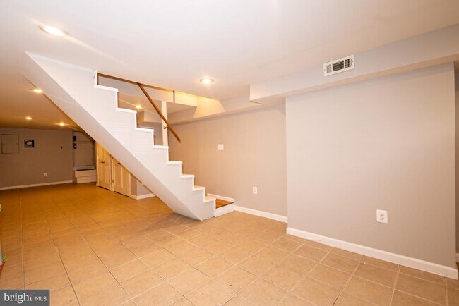 Building Photo - 2639 Boone St