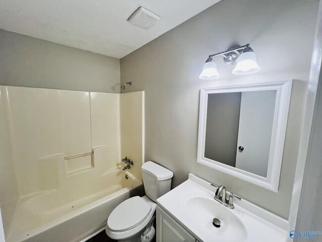 Building Photo - 3018 Charity Ln
