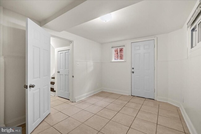 Building Photo - 6416 Blair Rd NW