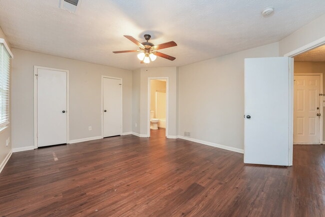 Building Photo - 1589 Cherry Hill Rd SW