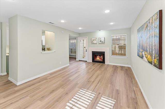 Primary Photo - 1017 Weston Dr