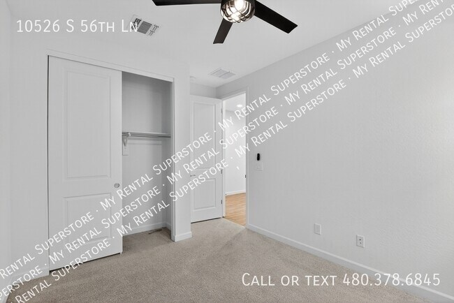 Building Photo - 10526 S 56th Ln