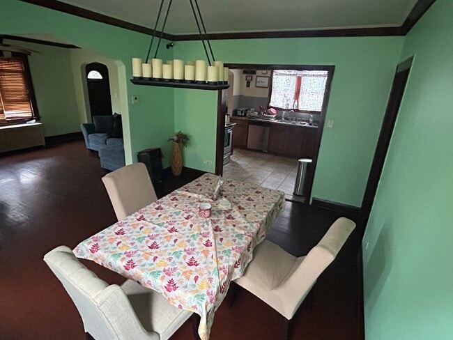 Building Photo - 13845 S Wabash Ave