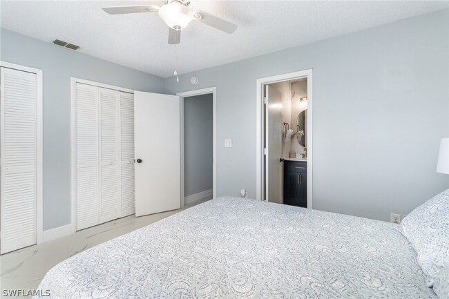 Building Photo - 146 Clyburn Way W